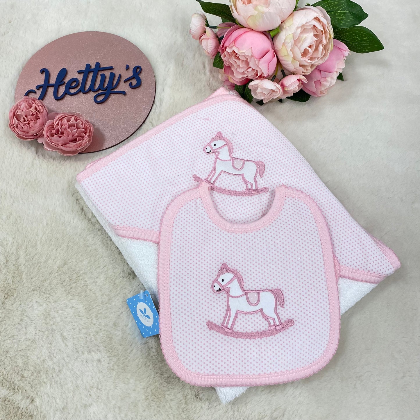 Sardon Towel & Bib Set