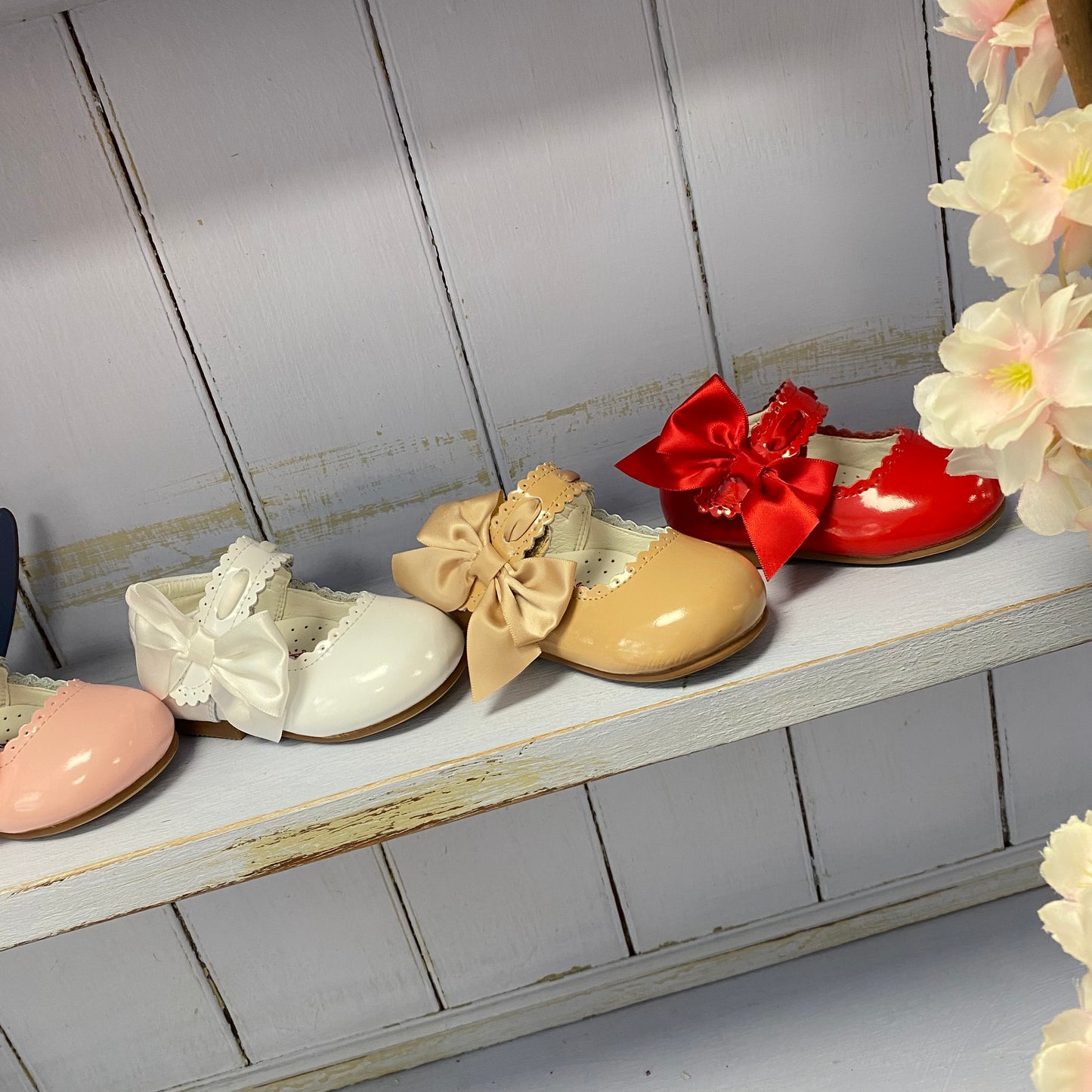 Caramelo Mary Jane Bow Leather Shoes - Hetty's Baby Boutique