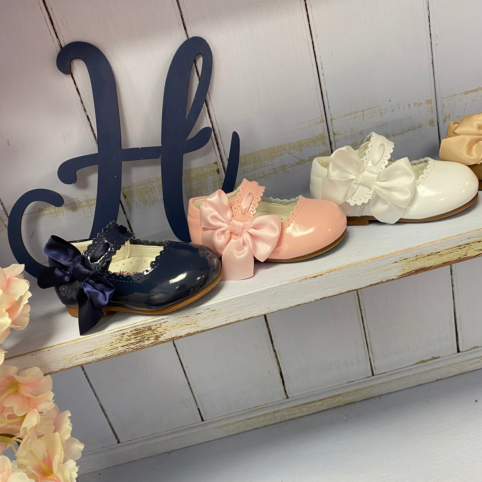 Caramelo Mary Jane Bow Leather Shoes - Hetty's Baby Boutique
