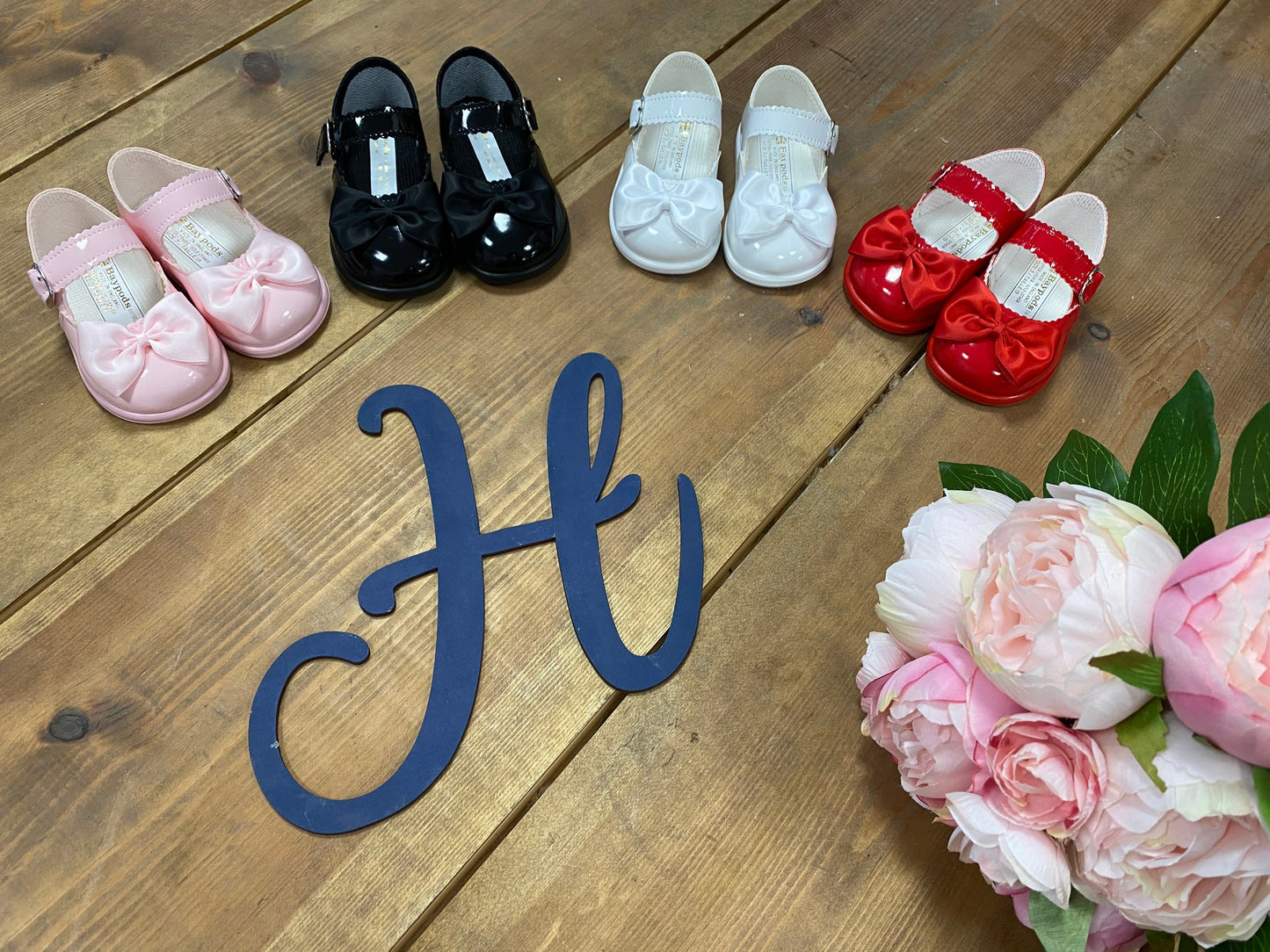“Candy” Hard Sole Small Bow Shoes - Hetty's Baby Boutique